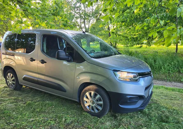 toyota proace city verso rzeszów Toyota Proace City Verso cena 53900 przebieg: 225000, rok produkcji 2020 z Rzeszów